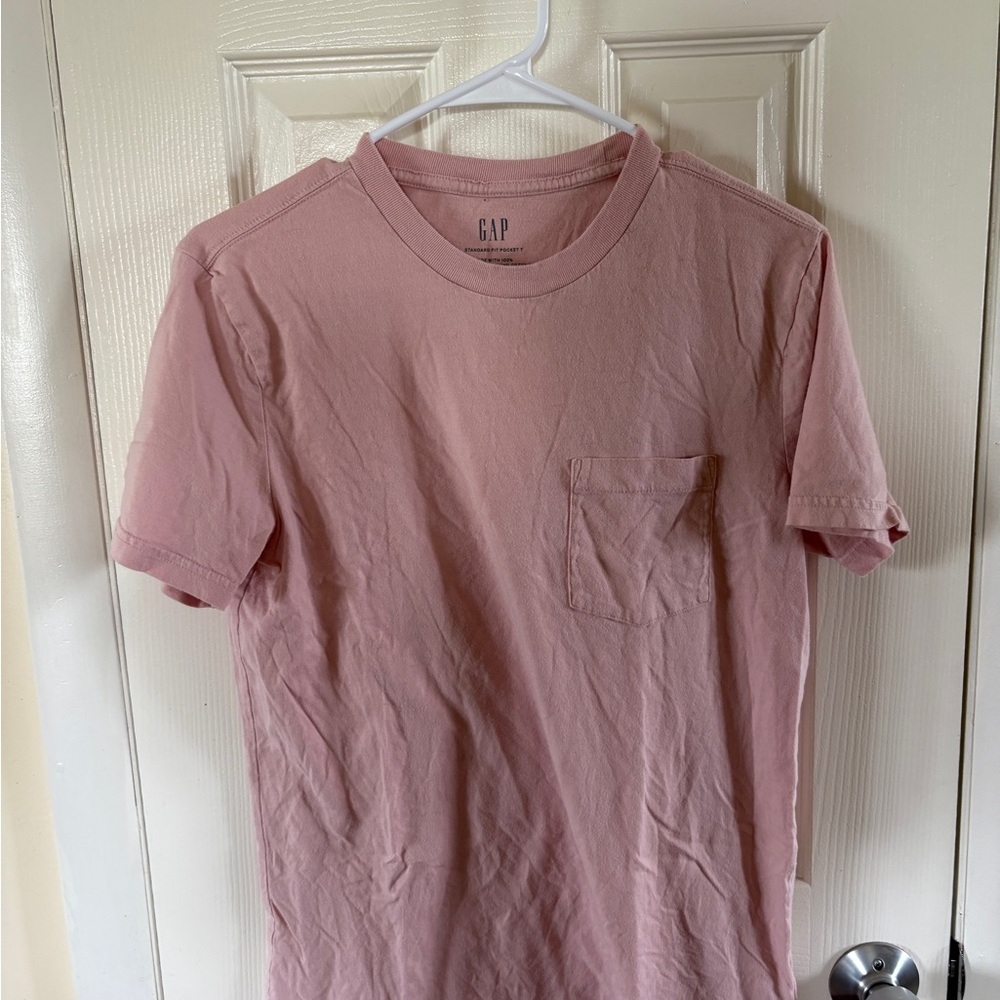 GAP Women’s Light Pink Crewneck Pocket Tee